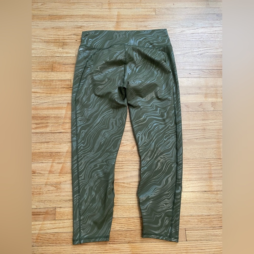 Fabletics Powerhold Olive Green Marble Swirl Print Crop Leggings Women XLarge XL - Picture 7 of 7